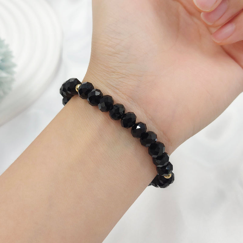 Bracelet perles cristal facettées, croix dorée centrale, bijou religieux élégant et lumineux, modèle Faith