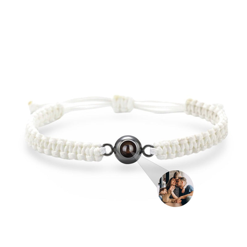 Bracelet photo personnalisé corde blanche tressée avec perle centrale en titane noir brillant.
