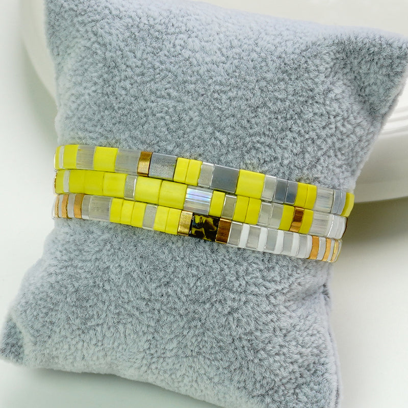 Trio aus Armbändern mit japanischen Miyuki-Perlen in Zitronengelb und Kristall, Schmuckset für Damen, elastische Armreifen, 3-teiliges Set, leuchtende Accessoires, Modell Kokoro