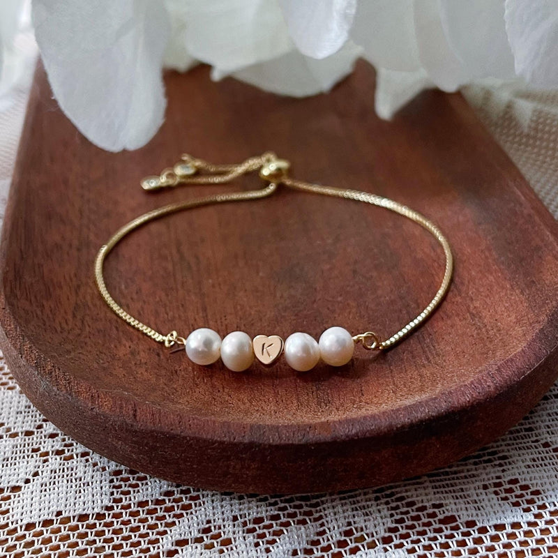 Bracelet ajustable en acier inoxydable, perles synthétiques, cœur personnalisable à graver, modèle Exposita