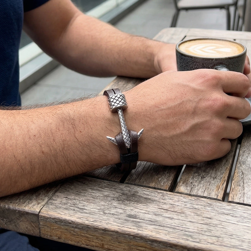 Bracelet ancre homme en cuir et acier inoxydable, bracelet nautique style marin avec ancre argentée et cordon décoratif, modèle Torin