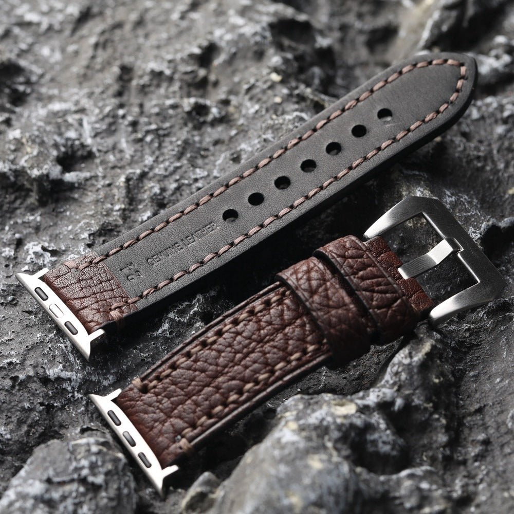 Bracelet Apple Watch en cuir véritable texturé, coutures apparentes, boucle acier inoxydable, modèle Claudio