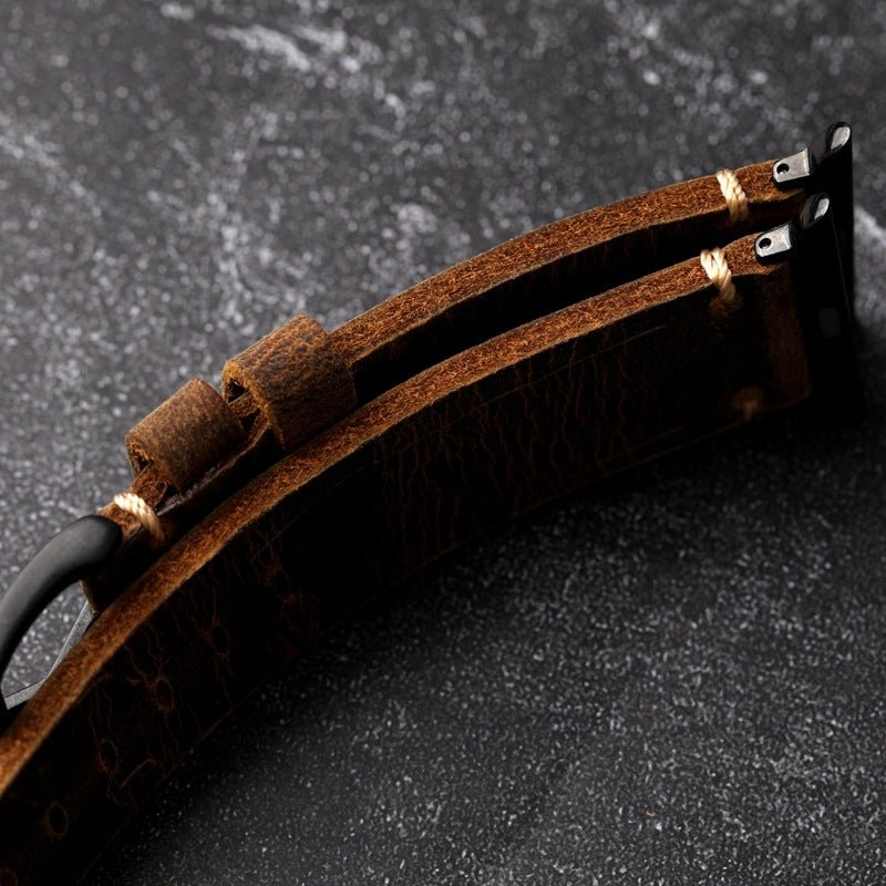 Full-grain leather Apple Watch bracelet, sturdy vintage finish, steel clasp, secure and comfortable fit, Anclède model