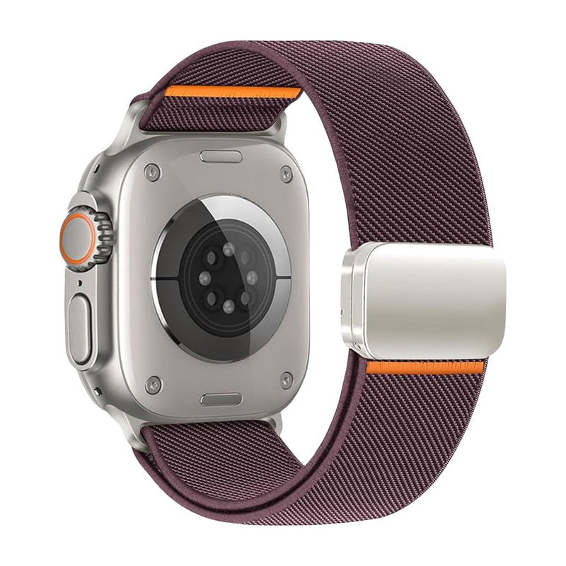 Bracelet Apple Watch en nylon violet foncé avec bordure orange, fermeture magnétique argentée ergonomique.