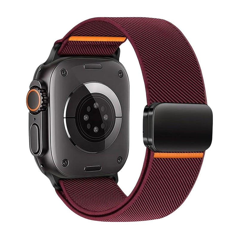 Bracelet Apple Watch en nylon bordeaux à maille fine avec fermeture magnétique noire et détail orange.