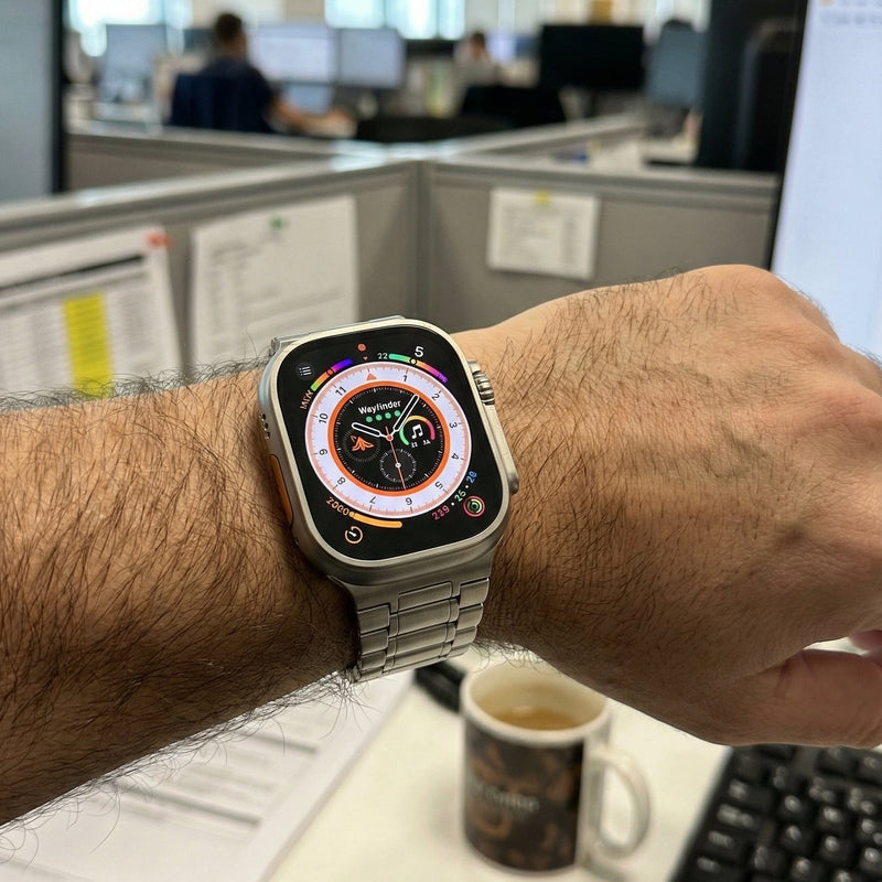 Bracelet Apple Watch magnétique en métal, design élégant à maillons, confort ajustable, modèle Hask