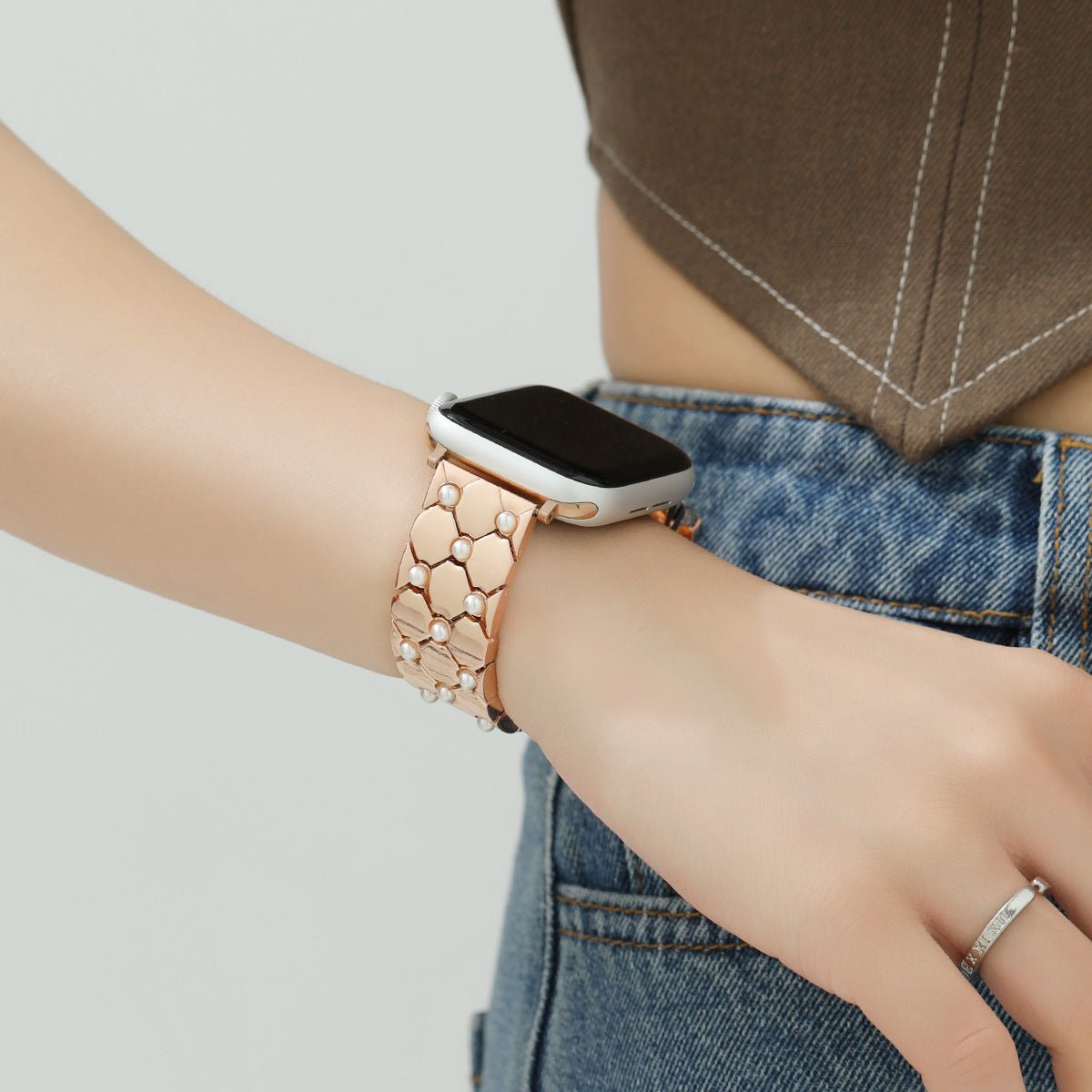 Apple Watch beaded metal bracelet, elegant geometric links, refined polished finish, Pita model