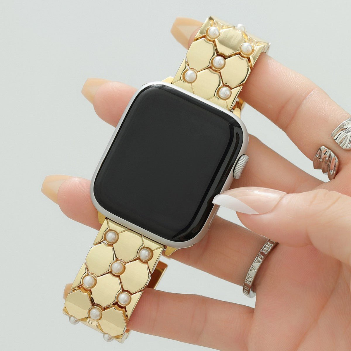 Apple Watch beaded metal bracelet, elegant geometric links, refined polished finish, Pita model