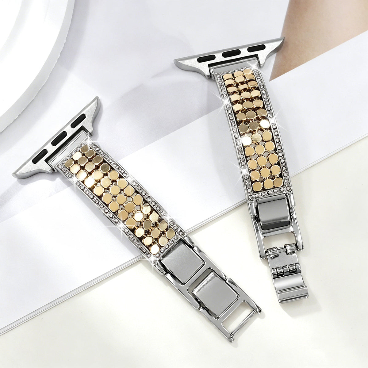 Apple Watch Bracelet for Women, Hexagonal Mesh in Metal Alloy, Shiny Details, Adjustable Clasp, Simia Model