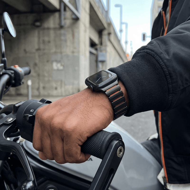 Premium Stainless Steel and FKM Apple Watch Bracelet, for Apple Watch, flexible and durable design, Sigone model