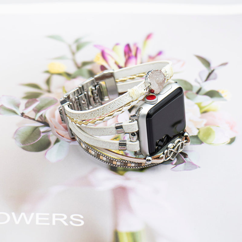 Bracelet Apple Watch simili vegan multi rangs femme, bracelet Apple Watch élégant avec pierre naturelle et breloque cœur-infini, modèle Felicidad