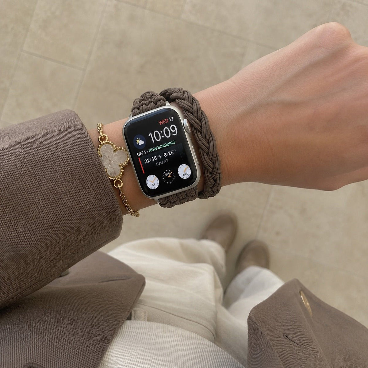 Βραχιόλι Apple Watch διπλής περιέλιξης με ελαστική πλεξούδα, κούμπωμα αγκράφα, μοντέλο Abzine