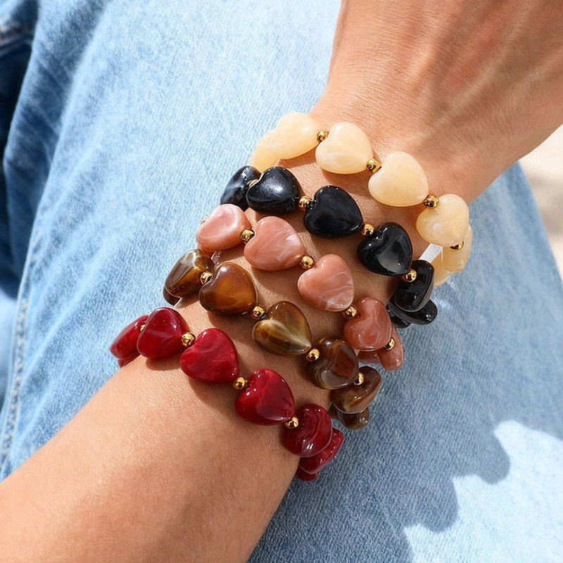 Shiny Resin Heart Bracelet, Elastic Beaded Bracelet with Decorative Gold Beads, Romantic and Radiant Jewelry, Aroba Model