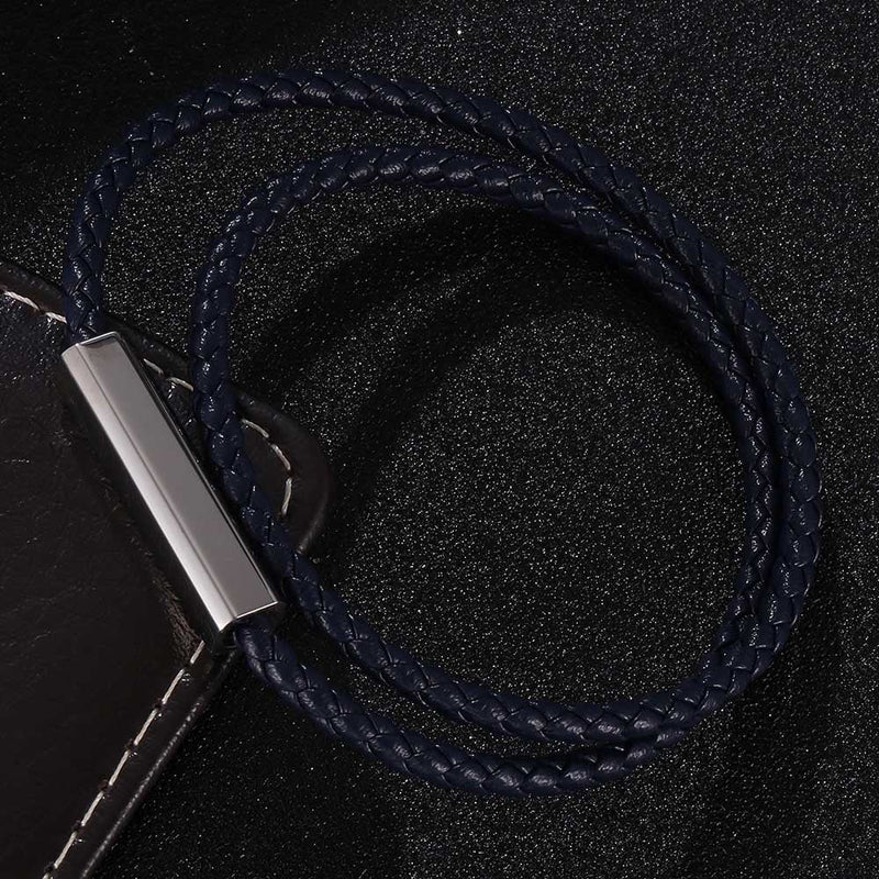 Bracelet cordon marine tressé à enrouler avec plaque métallique argentée lisse.