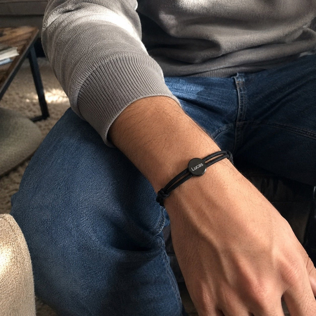 Bracelet Cordon Ajustable, Médaillon Acier Inoxydable, Bijou Personnalisable, Gravure Offerte, Cadeau Unique, modèle Marsin