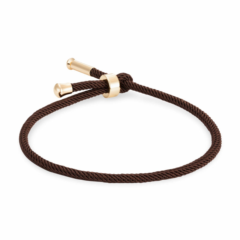 Bracelet cordon marron avec détails en titane plaqué or minimaliste modèle Frémi.