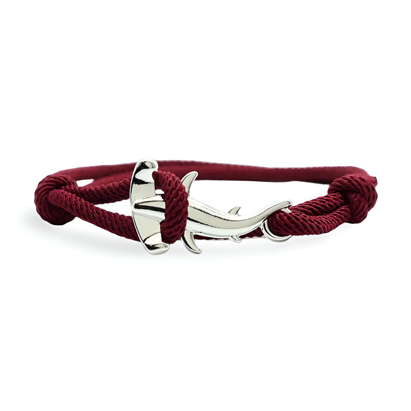 Bracelet cordon bordeaux avec charm requin marteau en métal argenté, fermeture ancre marine.