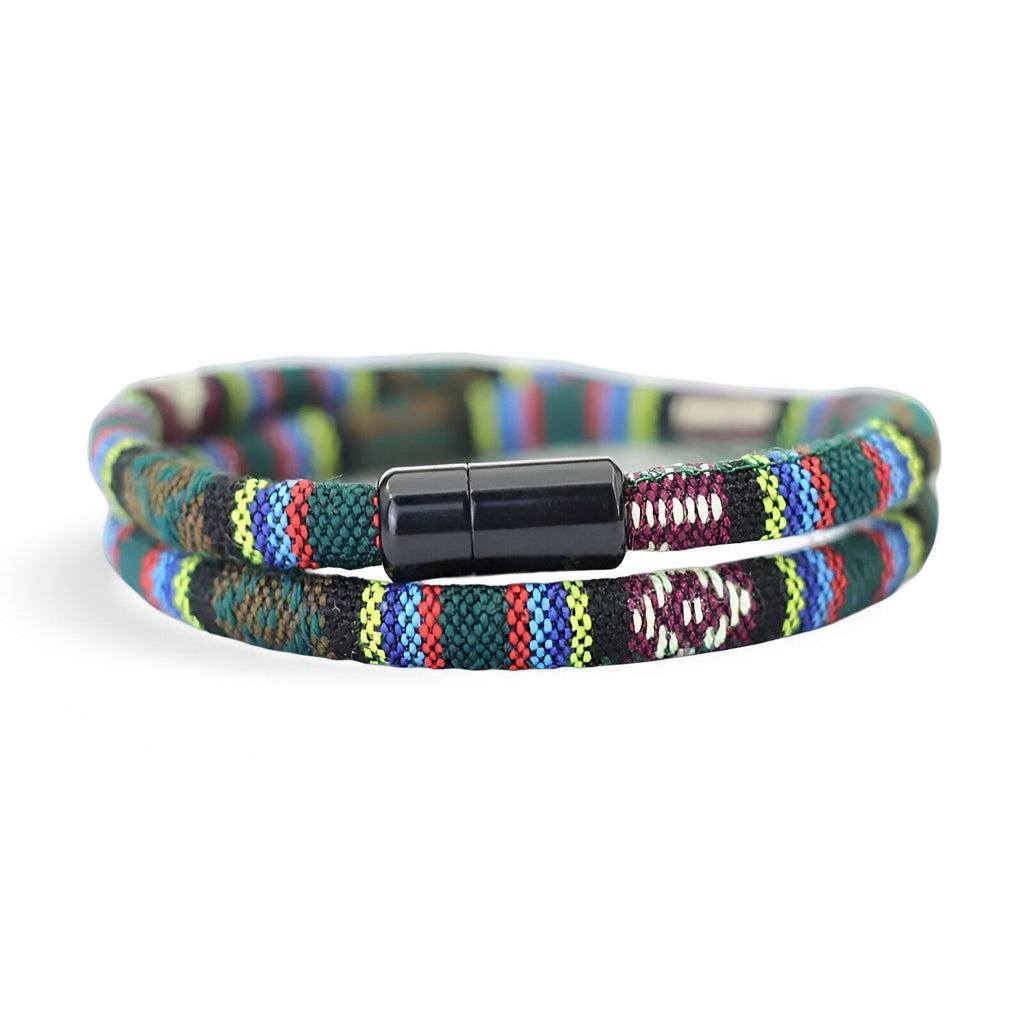 Bracelet cordon double bleu à motifs bohèmes avec fermoir magnétique noir pour homme.