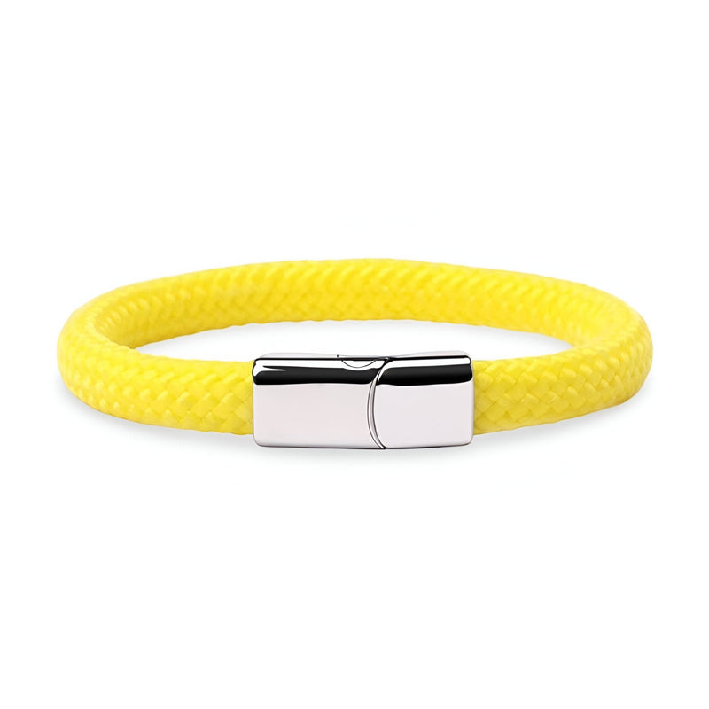 Bracelet cordon jaune en corde de bateau avec fermoir en acier inoxydable lisse.