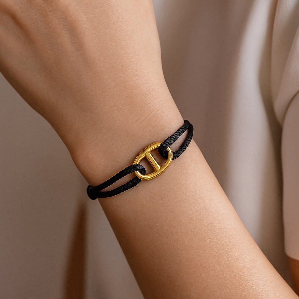 Bracelet cordon minimaliste, double D en acier inoxydable, modèle Wilna - La Boutique du Bracelet