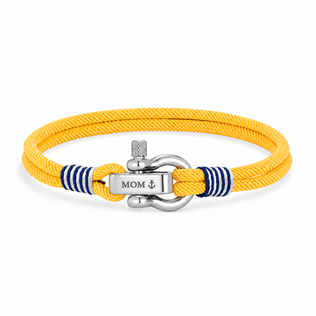 Bracelet Kenny Jaune, manille en acier inoxydable personnalisée MOM ⚓, posé de face sur fond blanc