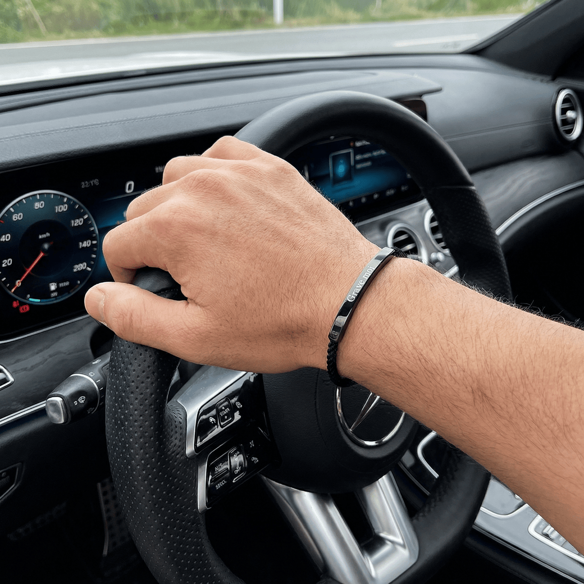 Personalisierbares Kordelarmband, lange Platte aus Edelstahl, verstellbar, Modell Doums