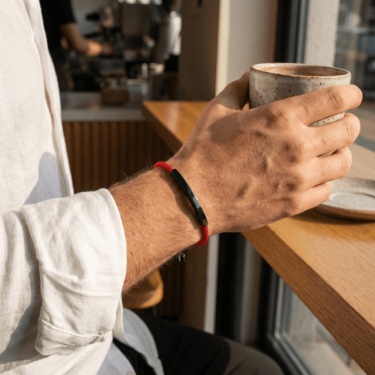 Personalisierbares Kordelarmband, lange Platte aus Edelstahl, verstellbar, Modell Doums
