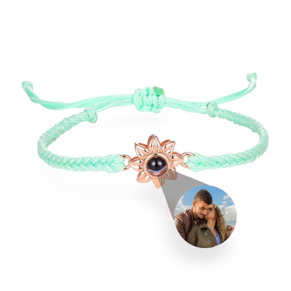 Bracelet cordon photo personnalisé, charm tournesol, modèle Xiomara - La Boutique du Bracelet