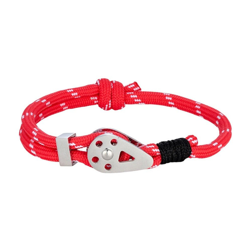 Bracelet cordon paracorde rouge avec fermoir métal argenté et nœud noir ajustable.