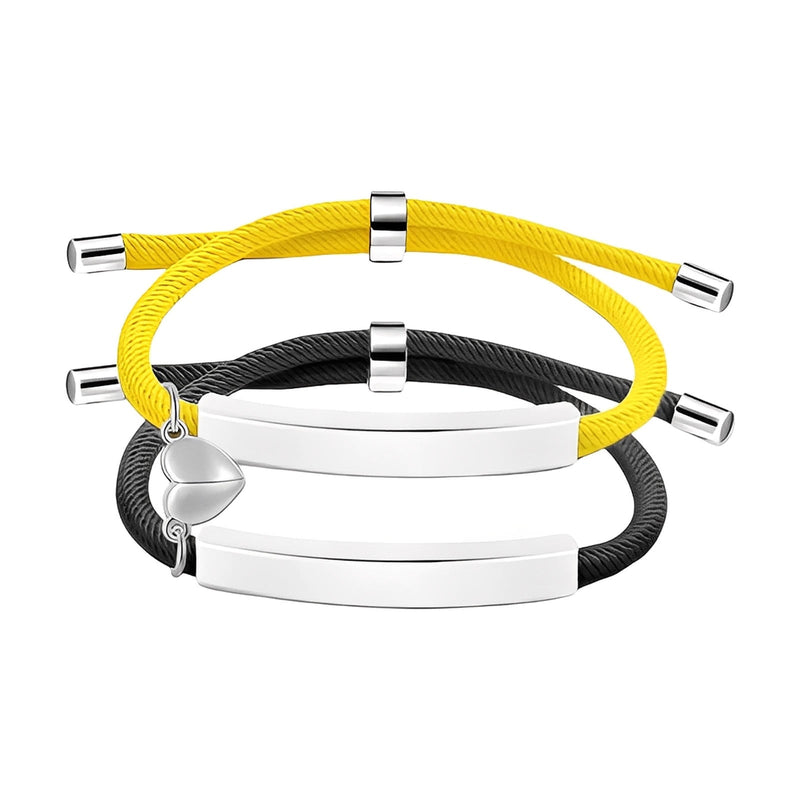 Bracelets couple en corde jaune et noire avec plaques en acier inoxydable et cœur aimanté gravable.