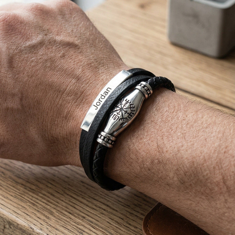 Bracelet cuir homme multi rangs avec symbole viking gravé, bracelet cuir tressé et plaque acier inoxydable personnalisable, modèle Vilfrid
