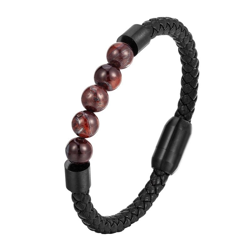 Bracelet masculin en cuir noir tressé avec perles en pierre naturelle marron foncé et fermoir magnétique noir.