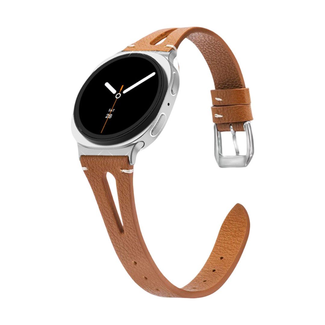 Bracelet en cuir marron souple pour Galaxy Watch 8 et Ultra 47mm, boucle argentée classique, design moderne et épuré.