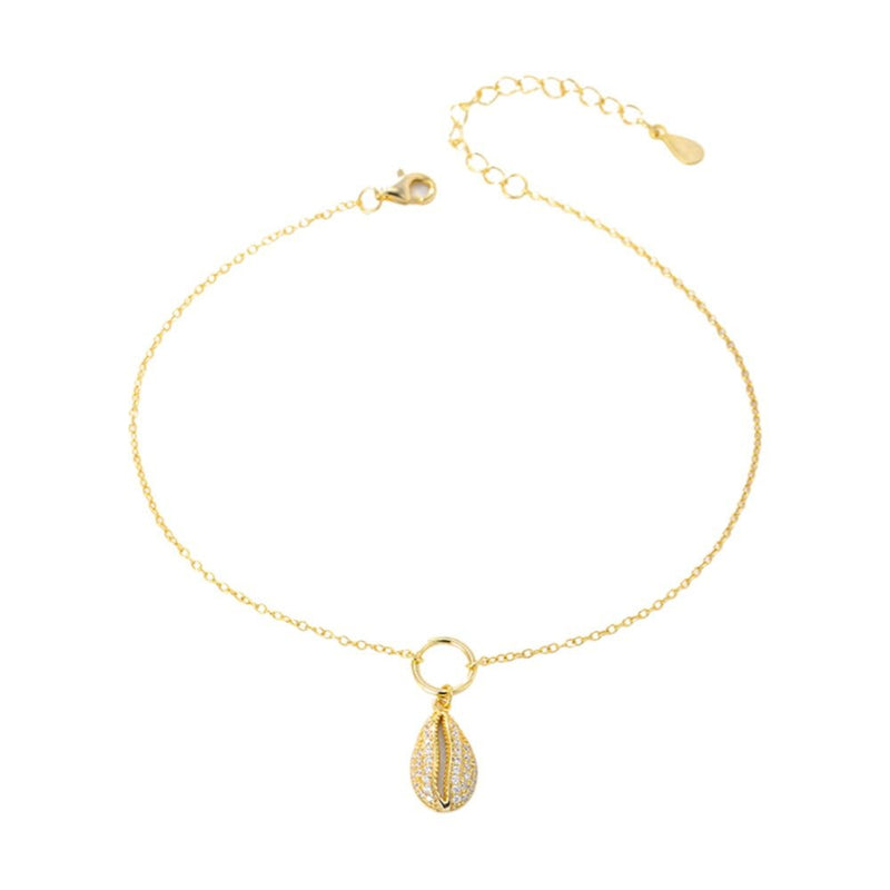 Bracelet de cheville fin en argent sterling avec pendentif coquillage en nacre et strass scintillants.