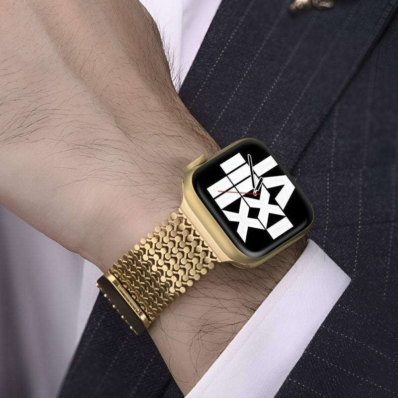 Bracelet Apple Watch en acier inoxydable or avec maillons larges, style tressé, pour homme.