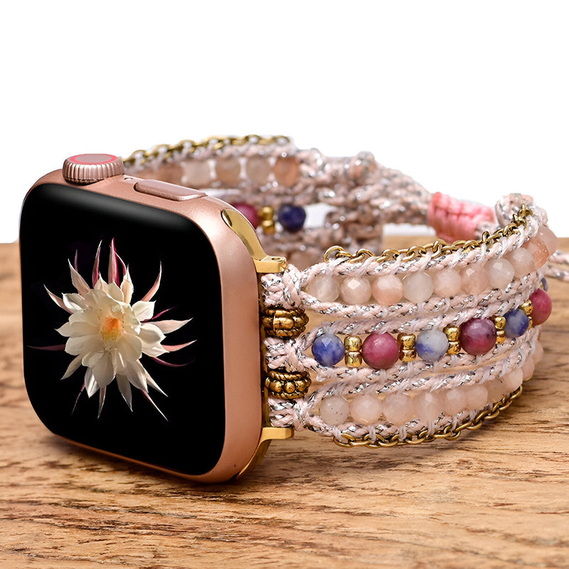 Bracelet Apple Watch multicolore en corde tressée avec perles et pierres scintillantes, modèle Onyxia.