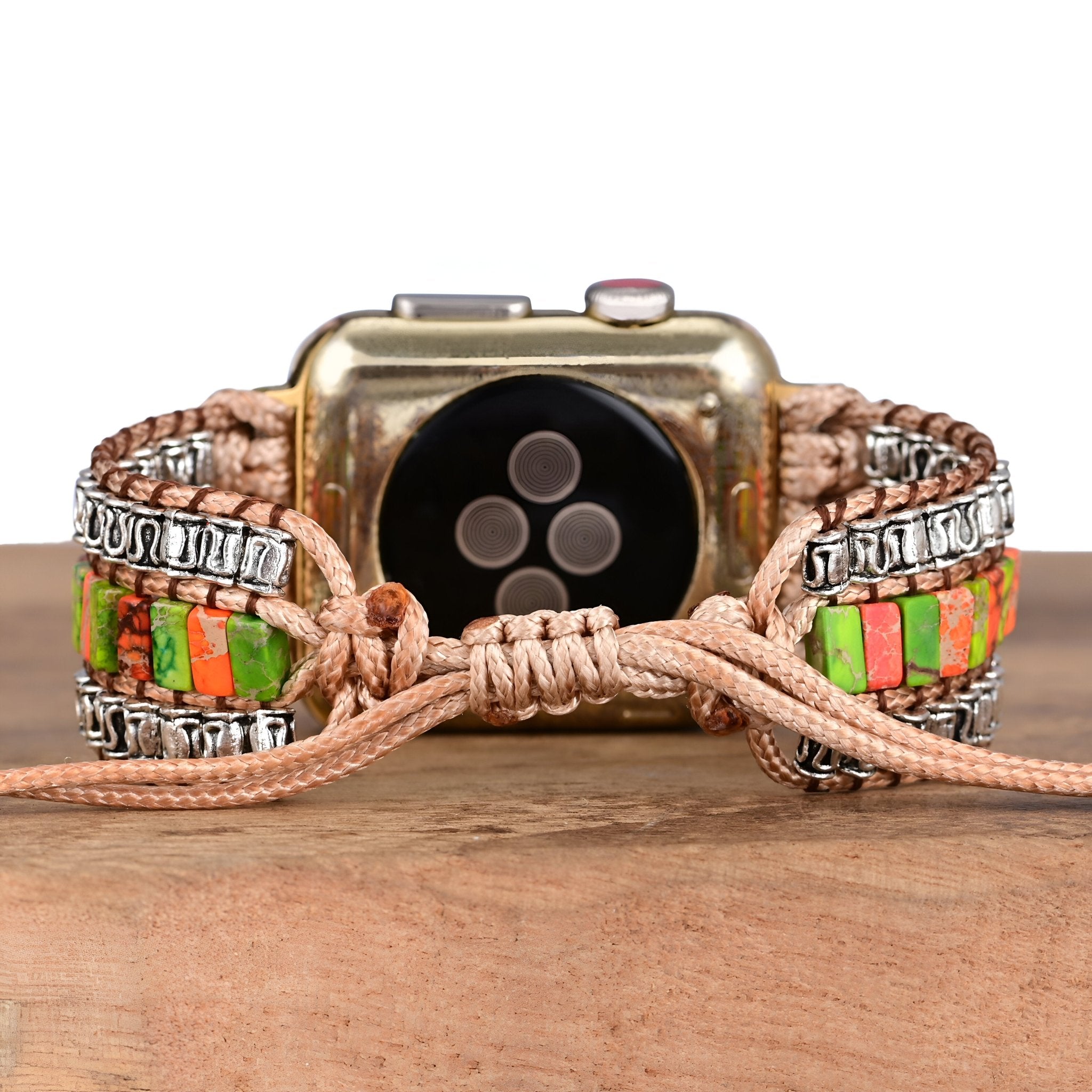 Bracelet Apple Watch multicolore en pierres de jaspe, tressé avec fermoir noué, perles orange et vertes, détails argentés.