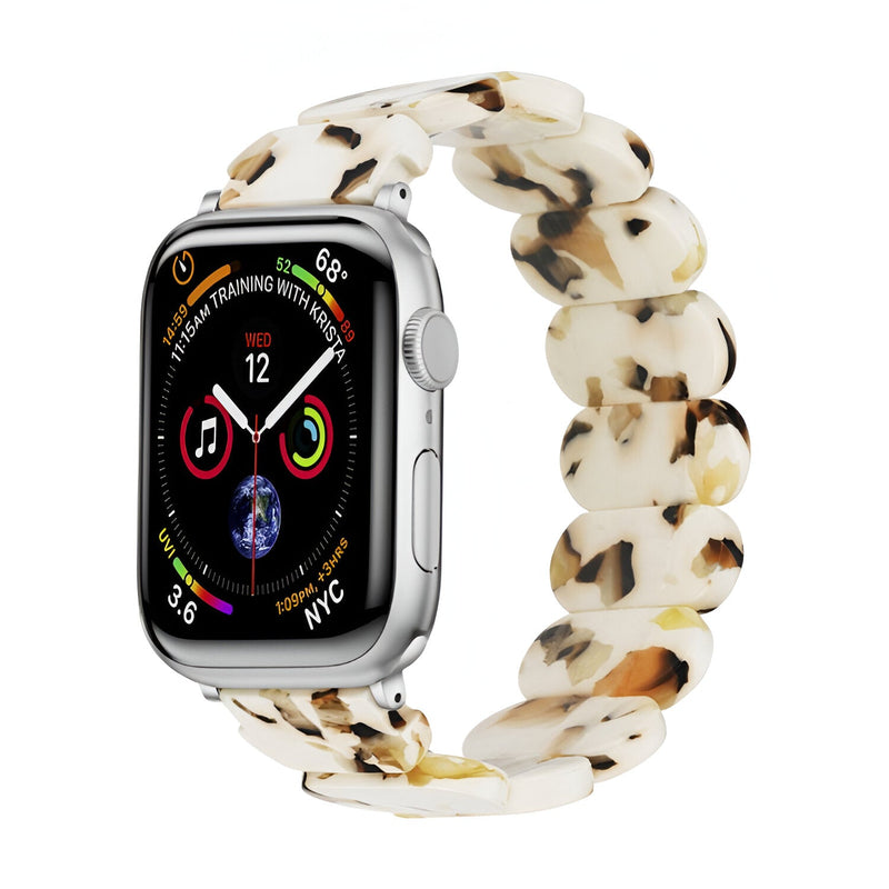 Bracelet Apple Watch en résine blanc tacheté beige style maillons larges femme.