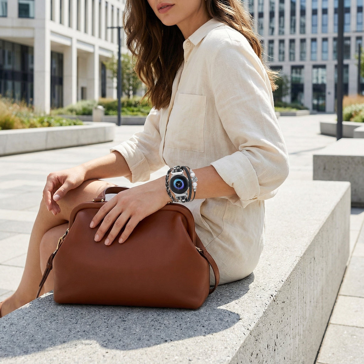 Mehrreihiges Armband für Smartwatch, Lebensbaum-Motiv, mit Perlen in Perlmuttoptik, für Damen, Modell Ilouna