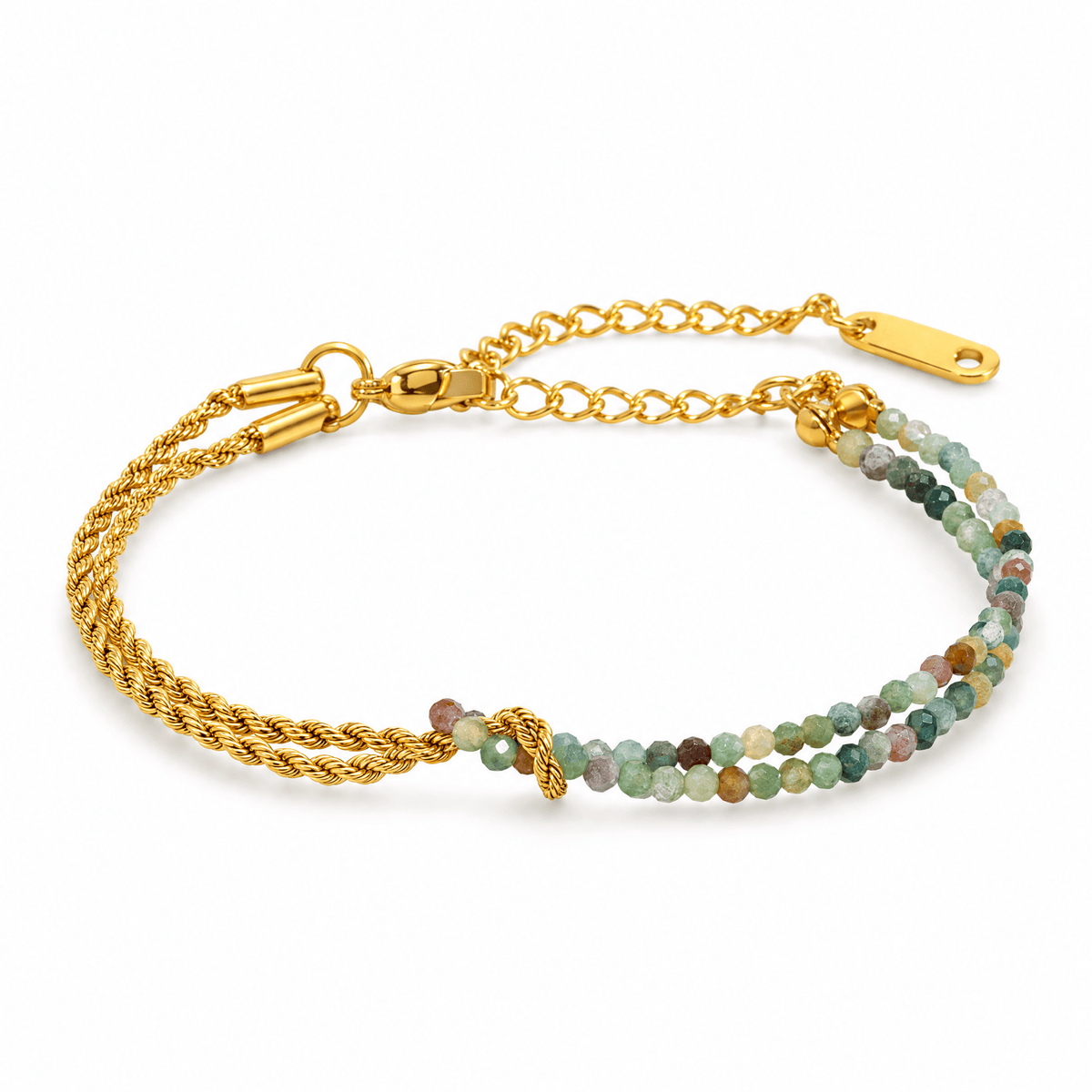 Packshot studio bracelet Wenda Amazonite, vue frontale basse, fond blanc pur — détails verrouillés 10 octobre 2026