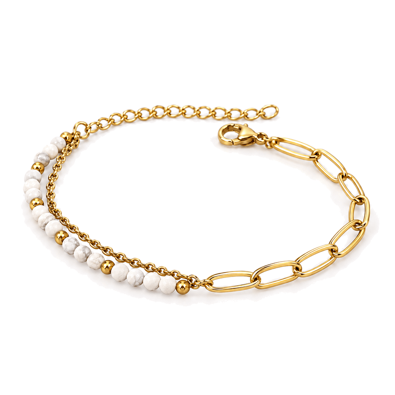 Packshot studio bracelet Kista Turquoise blanche, vue frontale basse posée sur table, fond blanc pur — 9 octobre 2026