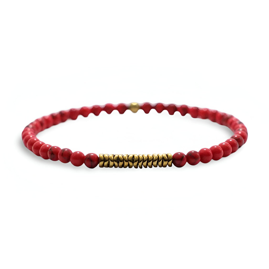 Bracelet fin pour homme en pierres naturelles rouges et perles métalliques dorées, modèle Francesco.