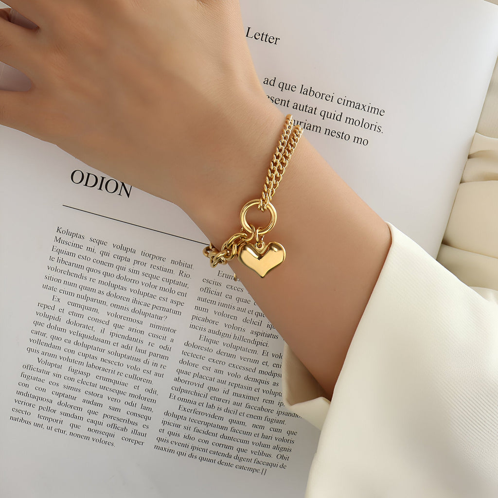 Bracelet gourmette doré en titane 18 carats avec pendentif coeur, style Alva.