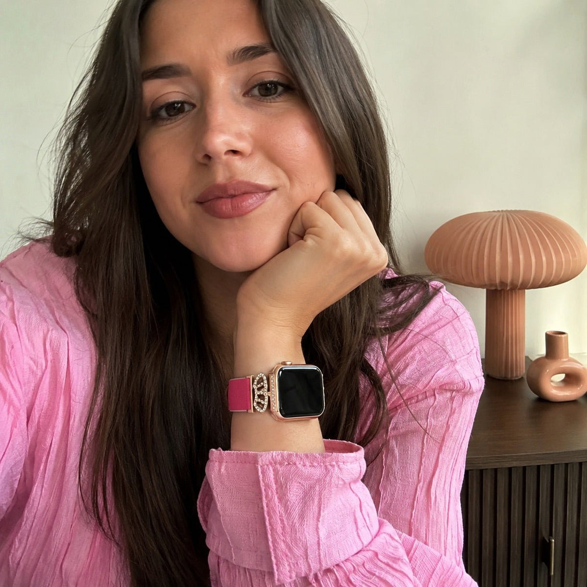 Bracelet en nylon élastique pour Apple Watch, connecteurs en acier inoxydable avec motif couronne serti de cristaux, ajustable et léger, modèle Irène