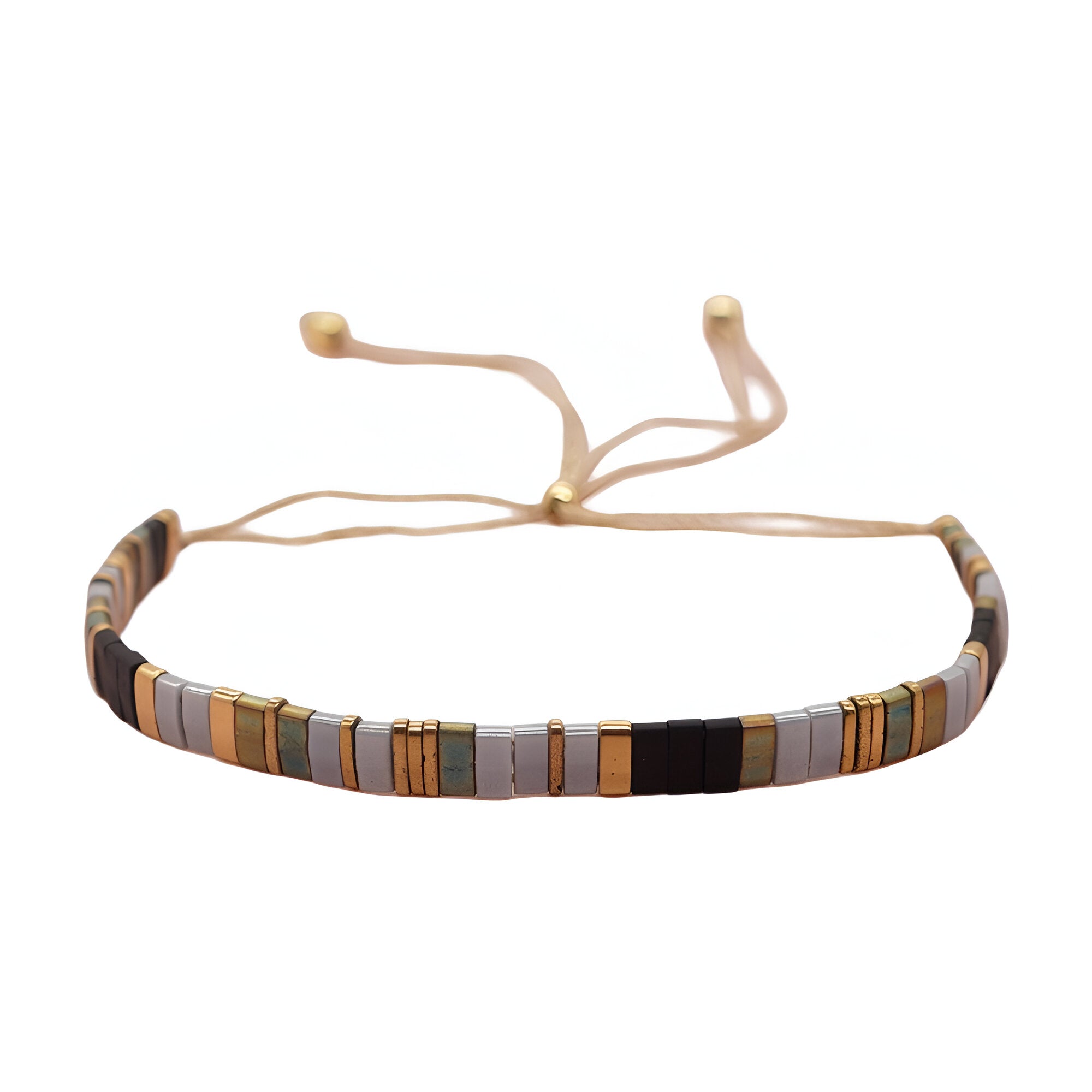 Bracelet ajustable pour femme avec perles japonaises carrées en tons gris, noir et or.