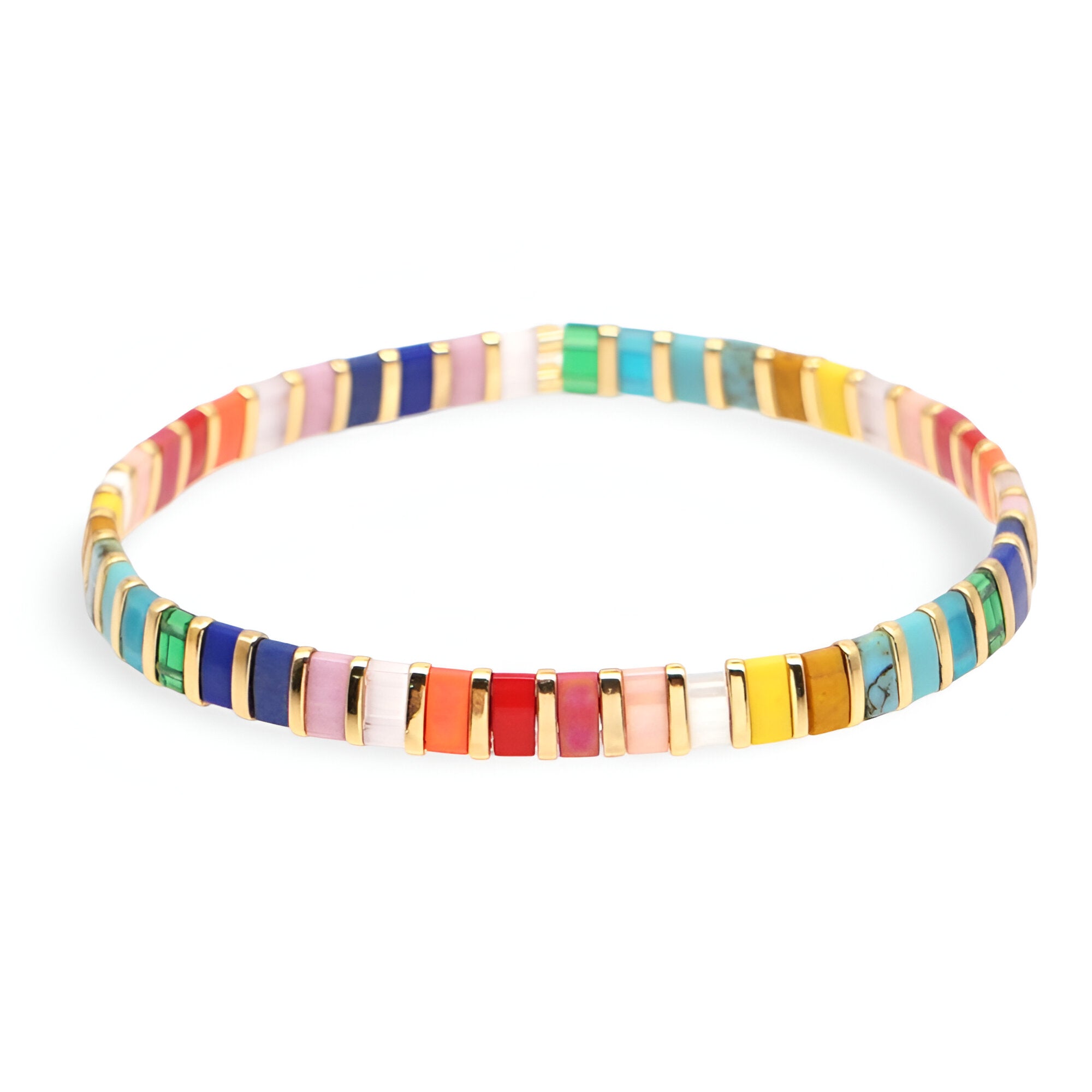 Bracelet fin en perles japonaises multicolores alternées de petits éléments dorés, style Shiori.