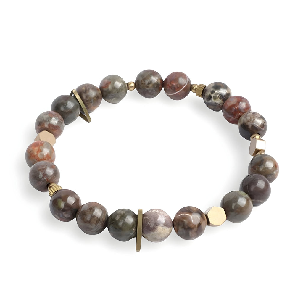 Bracelet mixte en jaspe rouge naturel avec perles rondes et détails en métal doré.
