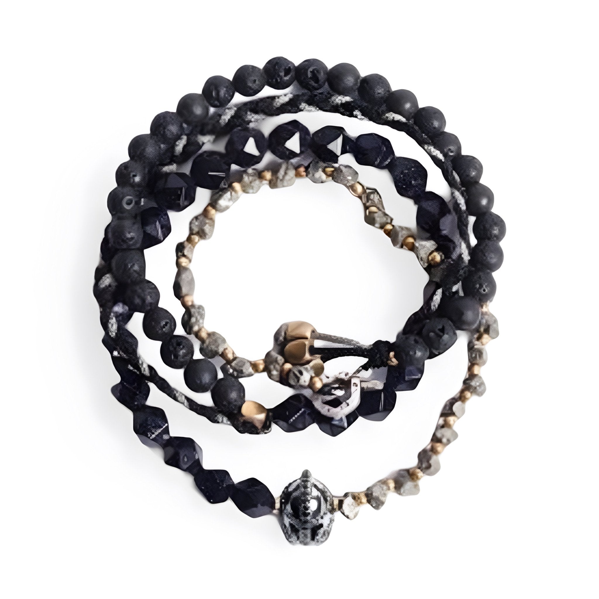 Bracelet homme noir en perles naturelles rondes et plaque métallique ornement spartiate.