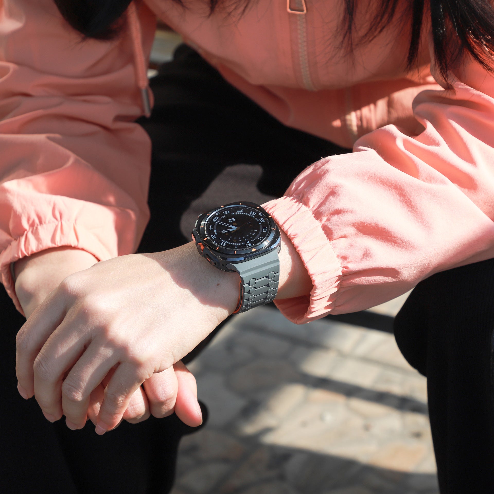 Bracelet en silicone magnétique, pour montre connectée, pour Samsung Galaxy Watch Ultra, modèle Tylor - La Boutique du Bracelet