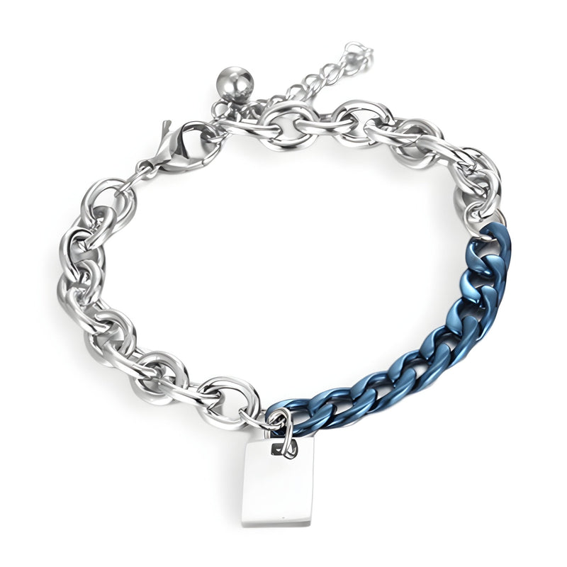Bracelet homme en titane argenté avec maille forçat et cubaine bleu, plaquette carrée pendante.